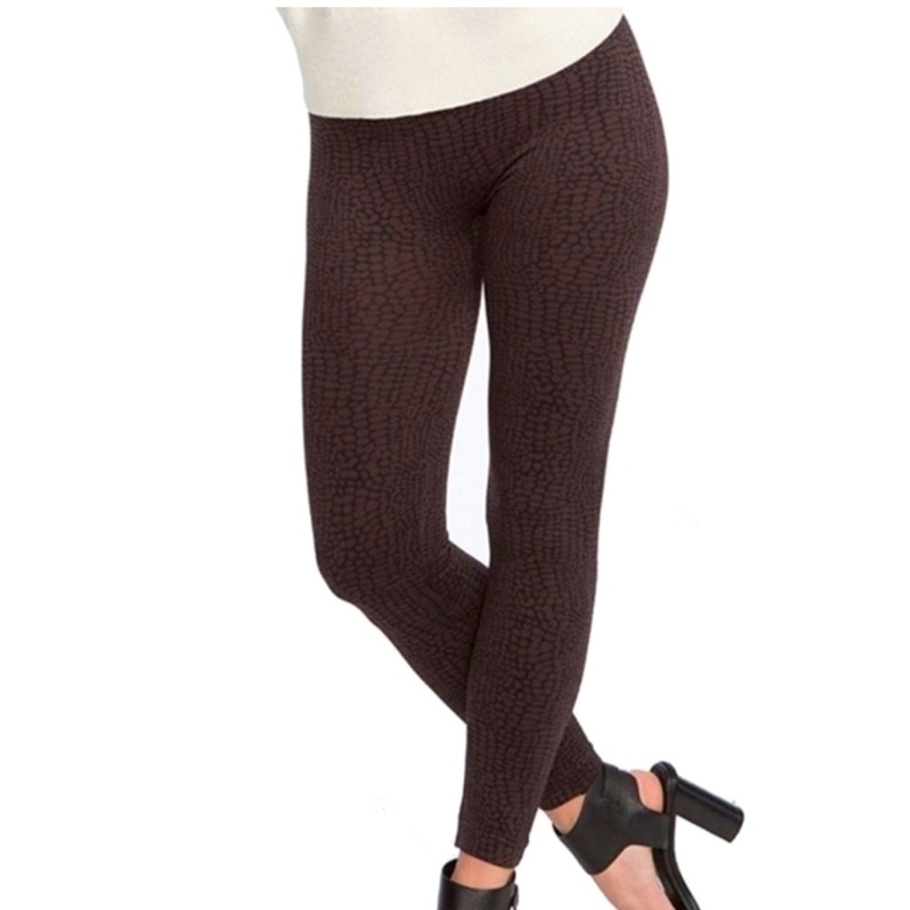 SPANX Look At Me Now Seamless Leggings in
Crocodile Animal Print Size Medium